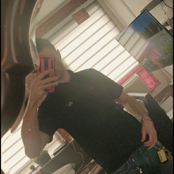 Polo - Picture 2 of 2